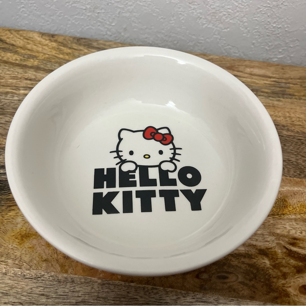 Sanrio Hello Kitty 4.5" Ceramic Dog Cat Pet Food Water Bowl Dish NEW